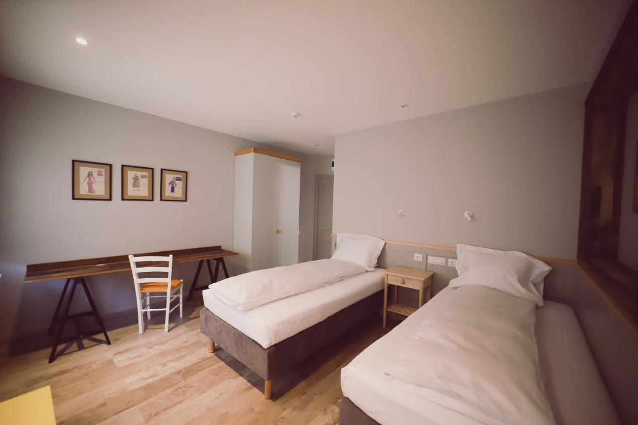Villa Piazzetta Bacău Extérieur photo
